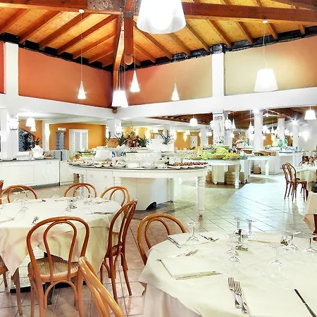 Igv Club Santagiusta Resort 4*